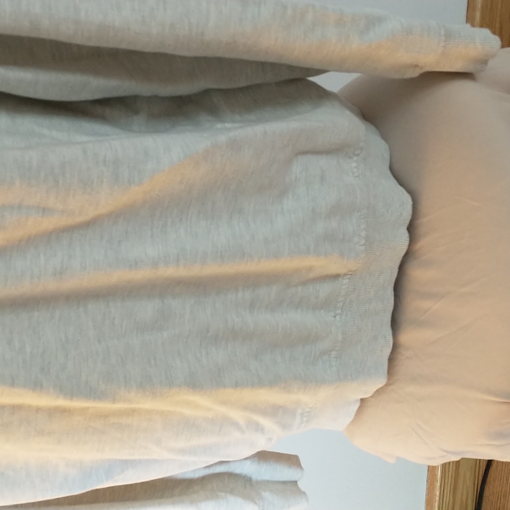 Basic hoodie - Picture 7 of 9
